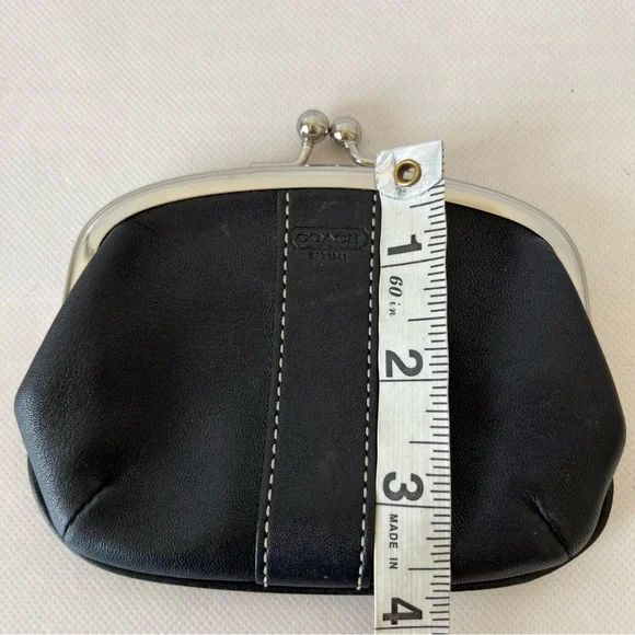 Coach Black Wallet Elegant Leather Accessory - Picture 7 of 12